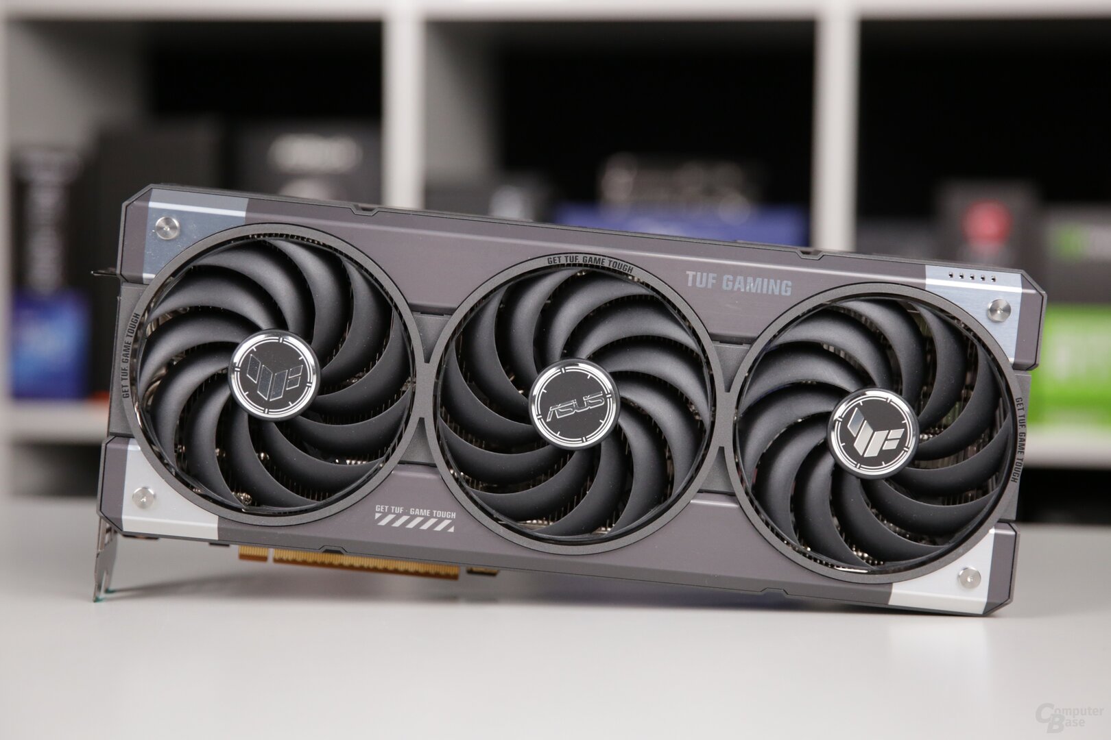 Die Asus Radeon RX 9070 XT TUF Gaming OC im Test