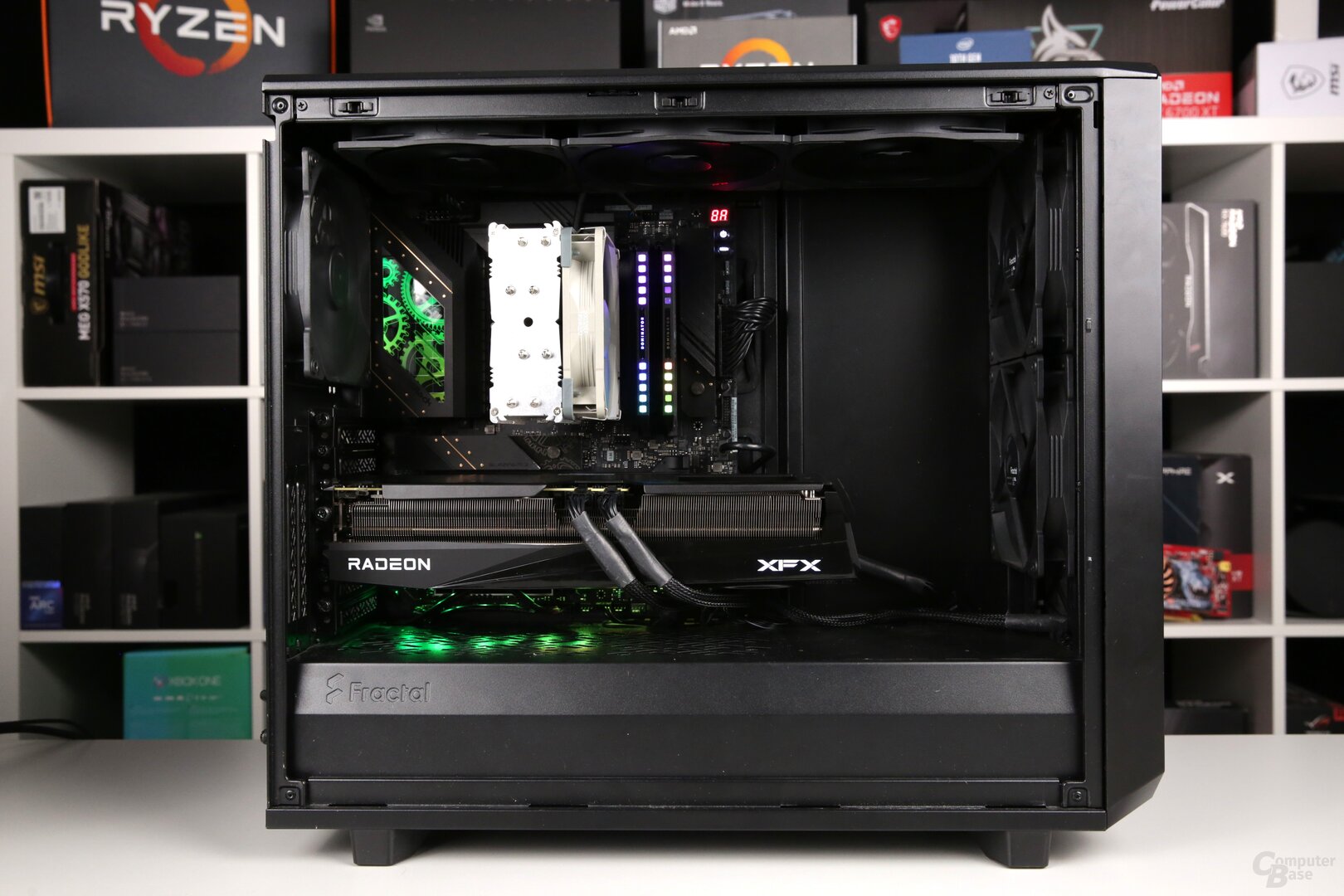 Die XFX Radeon RX 9070 Quicksilver im Fractal Design Meshify 2