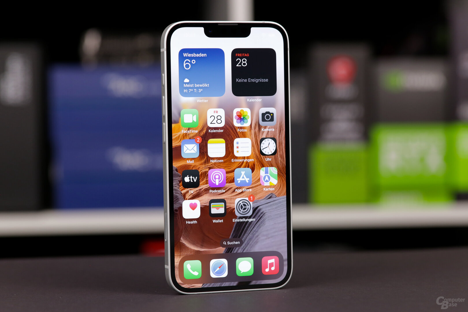 Das OLED-Display wird bei HDR knapp 1.200 cd/m² hell