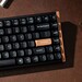 Keychron K2 HE: Einstellbare Taster treffen auf Holz