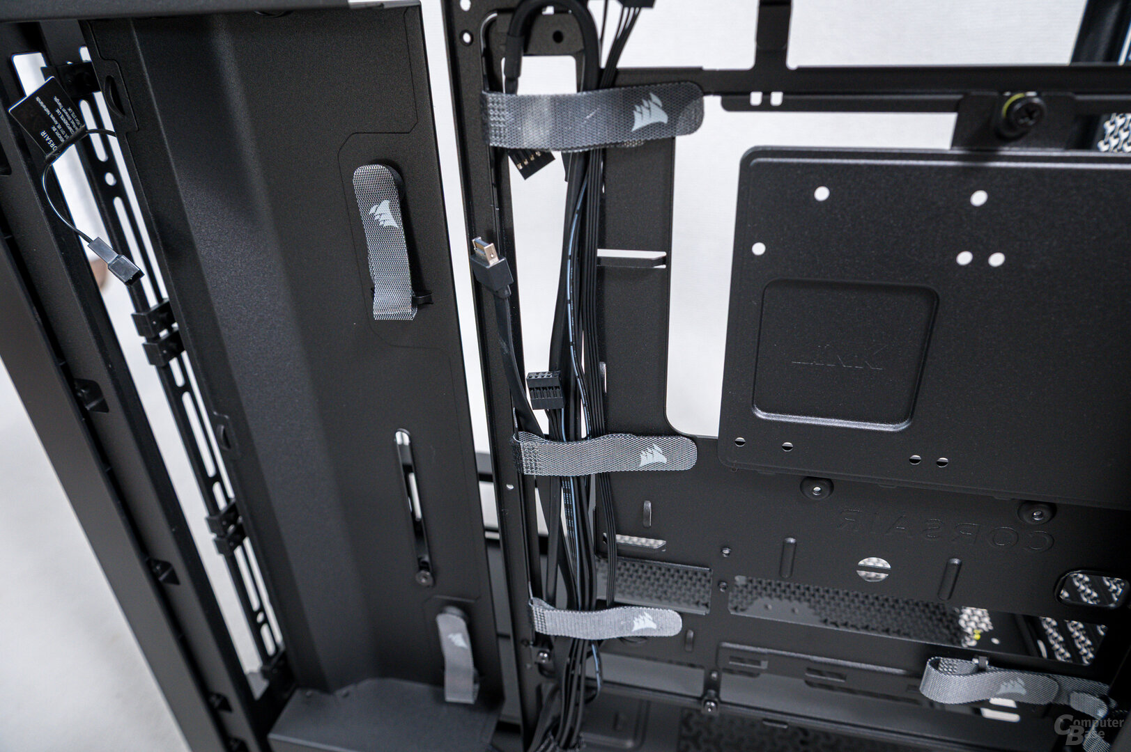 Corsair Frame 4000D im Test: Sporadisches Kabelmanagement