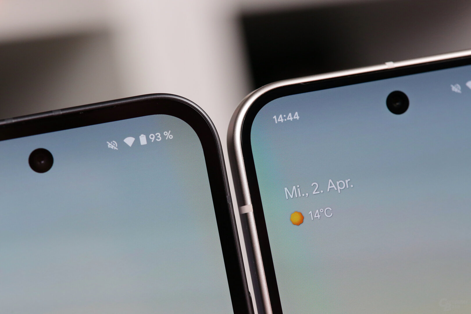 Ziemlich breite Ränder beim Pixel 9a