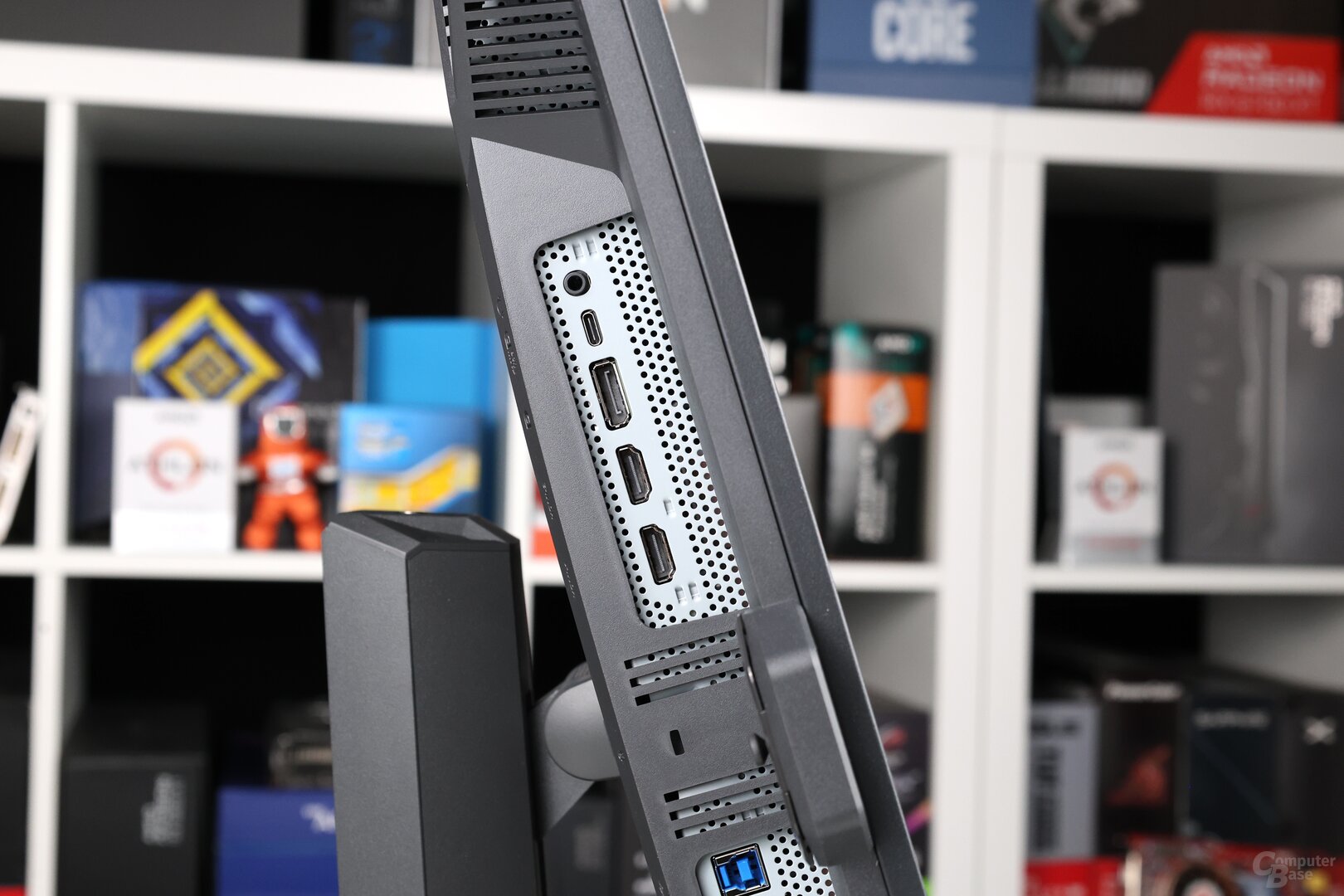 Die Anschlüsse des Asus XG27UCDMG