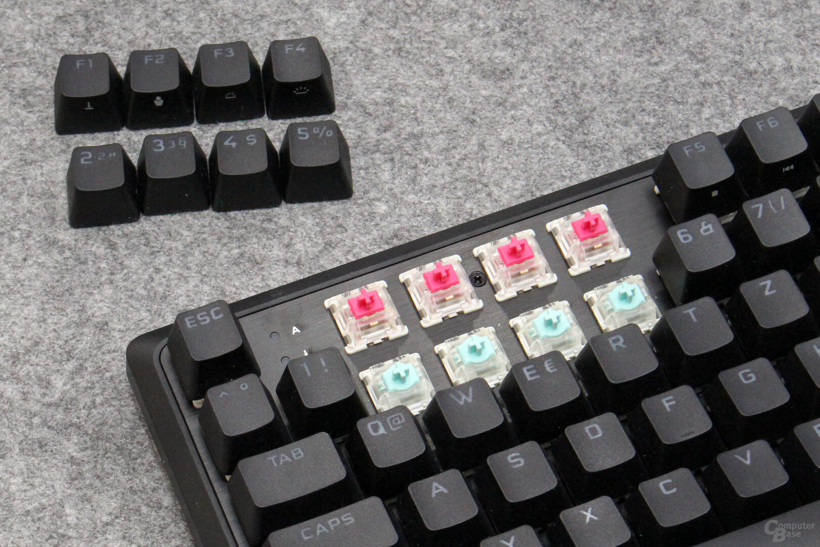 F-, Pfeil- und Funktionstasten nutzen normale mechanische Taster