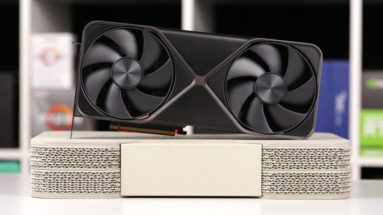 Nvidia GeForce: RTX 5090 erstmals im Mittel für unter 3.000 Euro zu haben