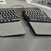Asus ROG Harpe II Ace & Falcata: Neue Federleicht-Maus und Ergo-Keyboard für Spieler