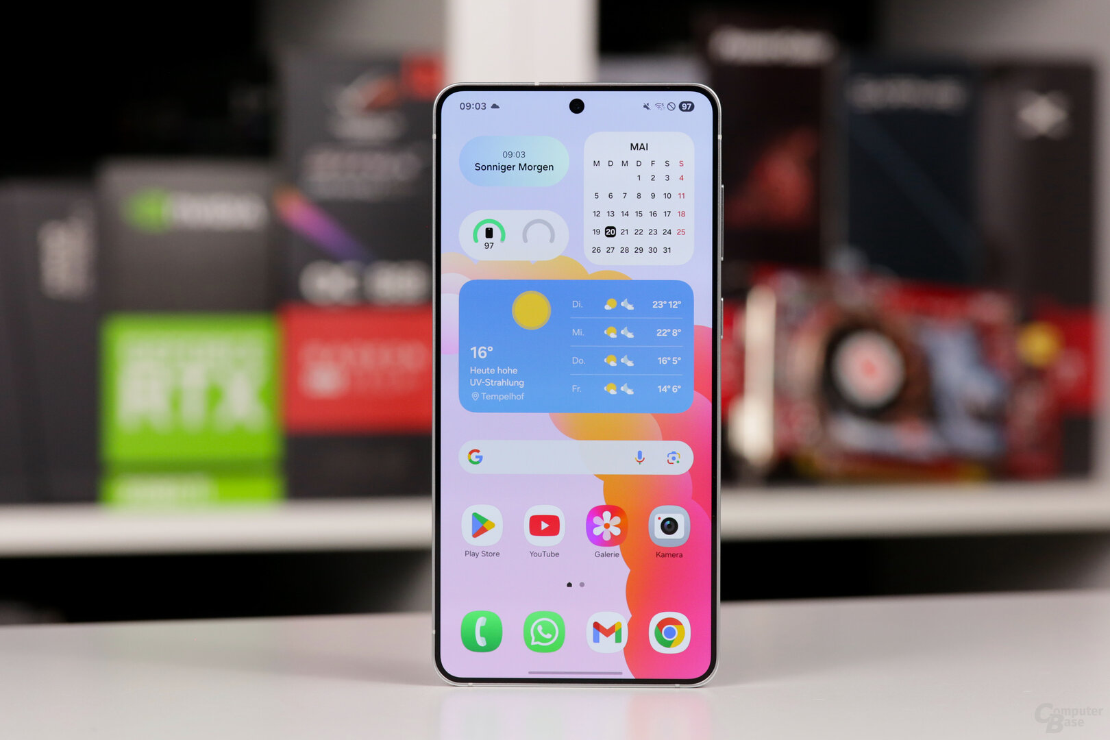 1.440 × 3.120 Pixel mit 120 Hz auf 6,7 Zoll