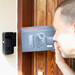 SwitchBot Lock Ultra mit Keypad Vision im Test: Smartes Türschloss mit Face ID und NFC ist leise und vielseitig