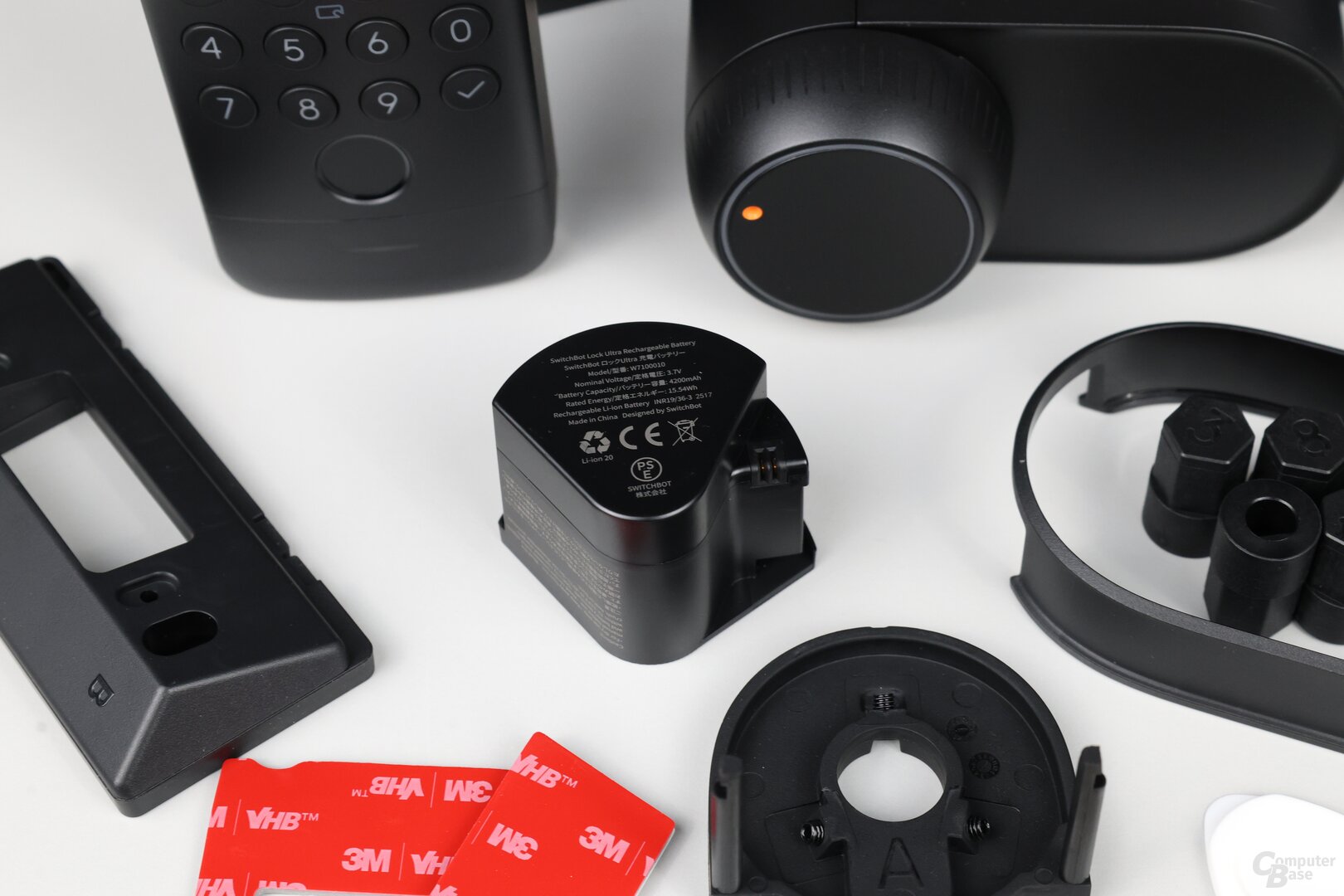 Interner Akku des SwitchBot Lock Ultra mit USB-C