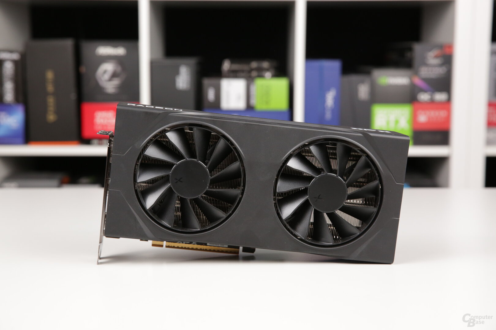 Die XFX Radeon RX 9060 XT Swift