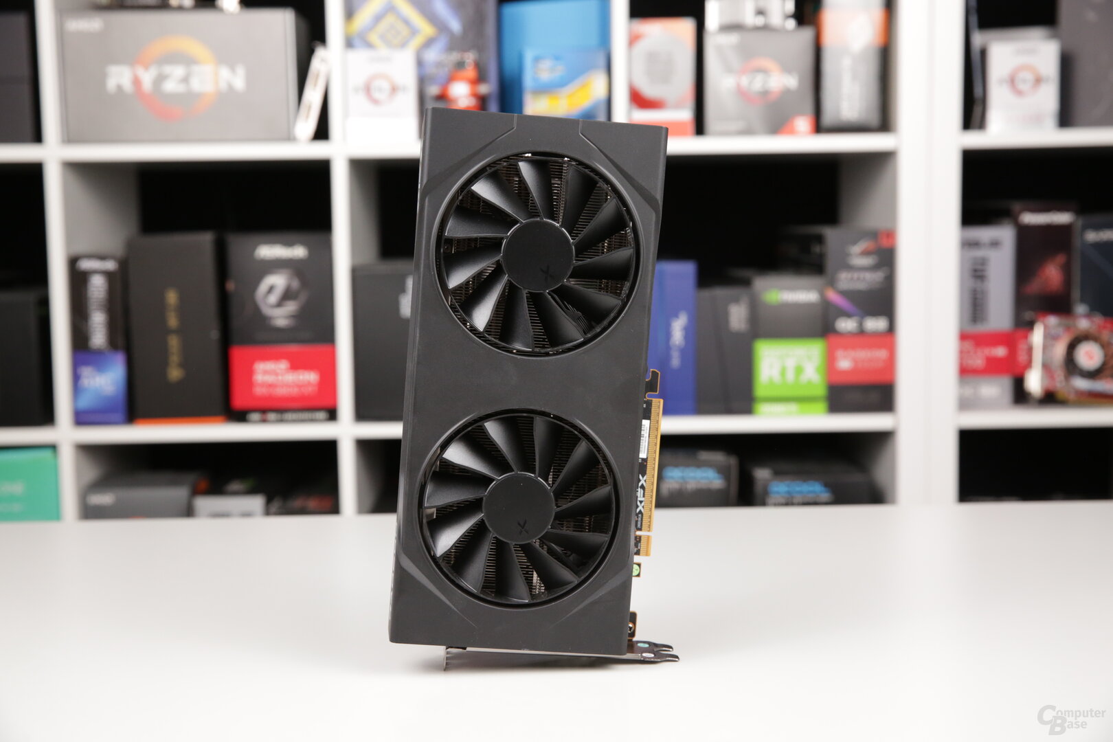 Die XFX Radeon RX 9060 XT Swift