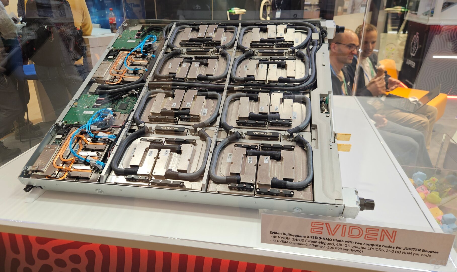 Ein Blade des Jupiter Boosters im Detail auf der ISC 2025