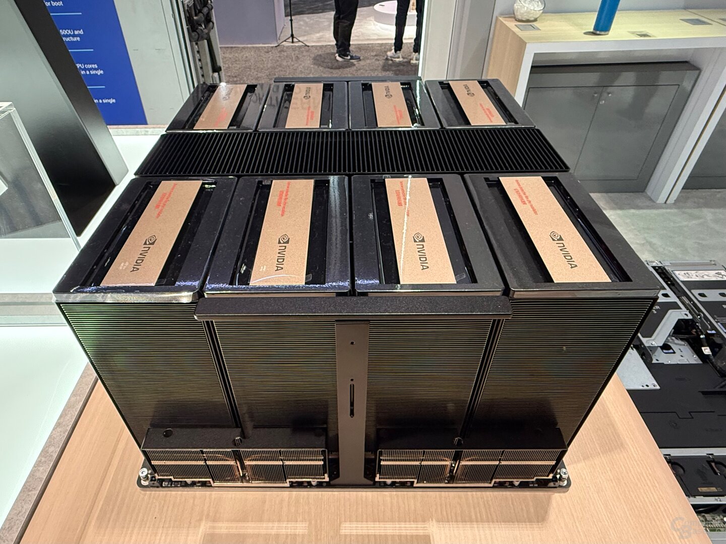 DGX B200