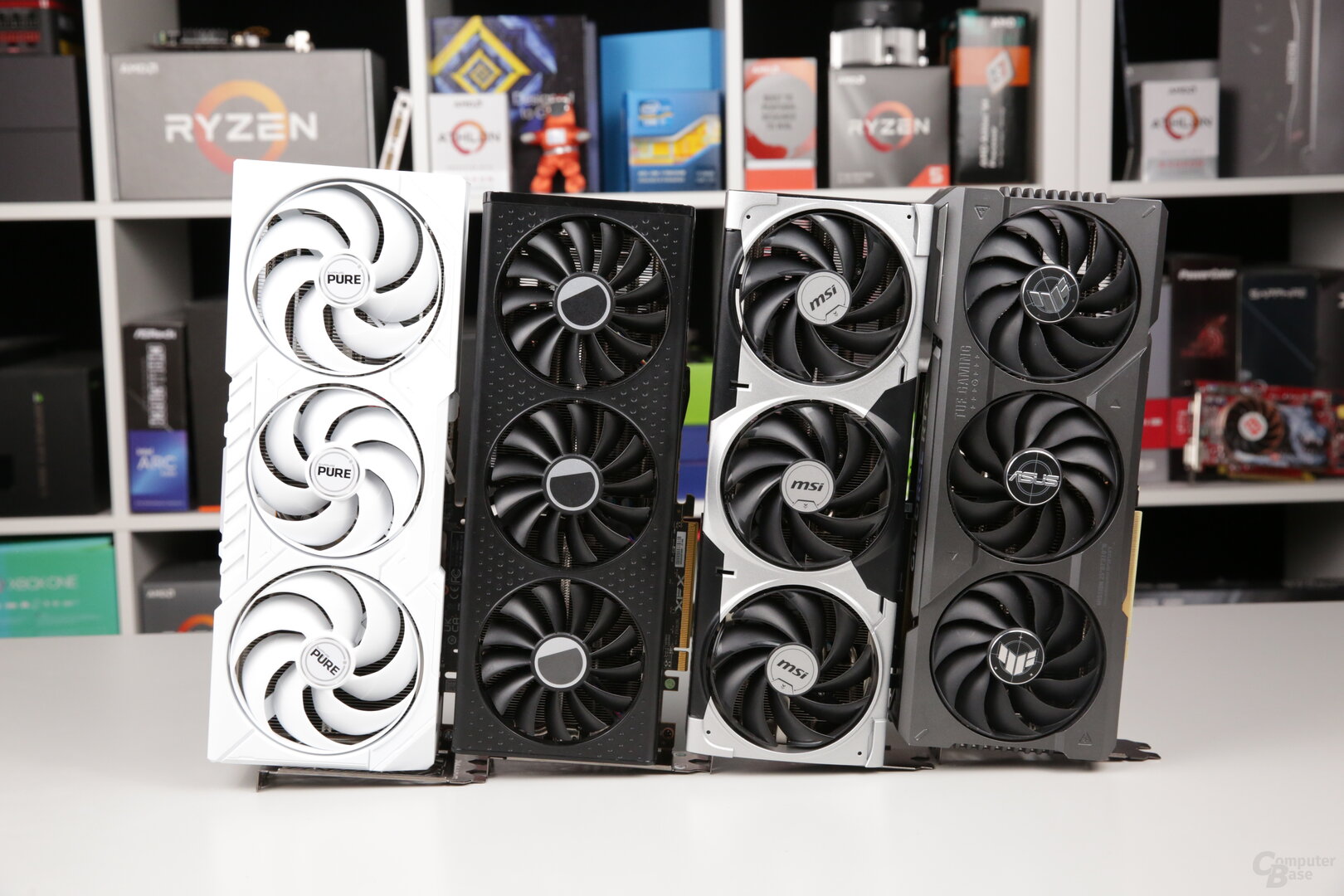 RTX 5000, RTX 4000, RX 9000 und RX 9000 im Architektur-Vergleich