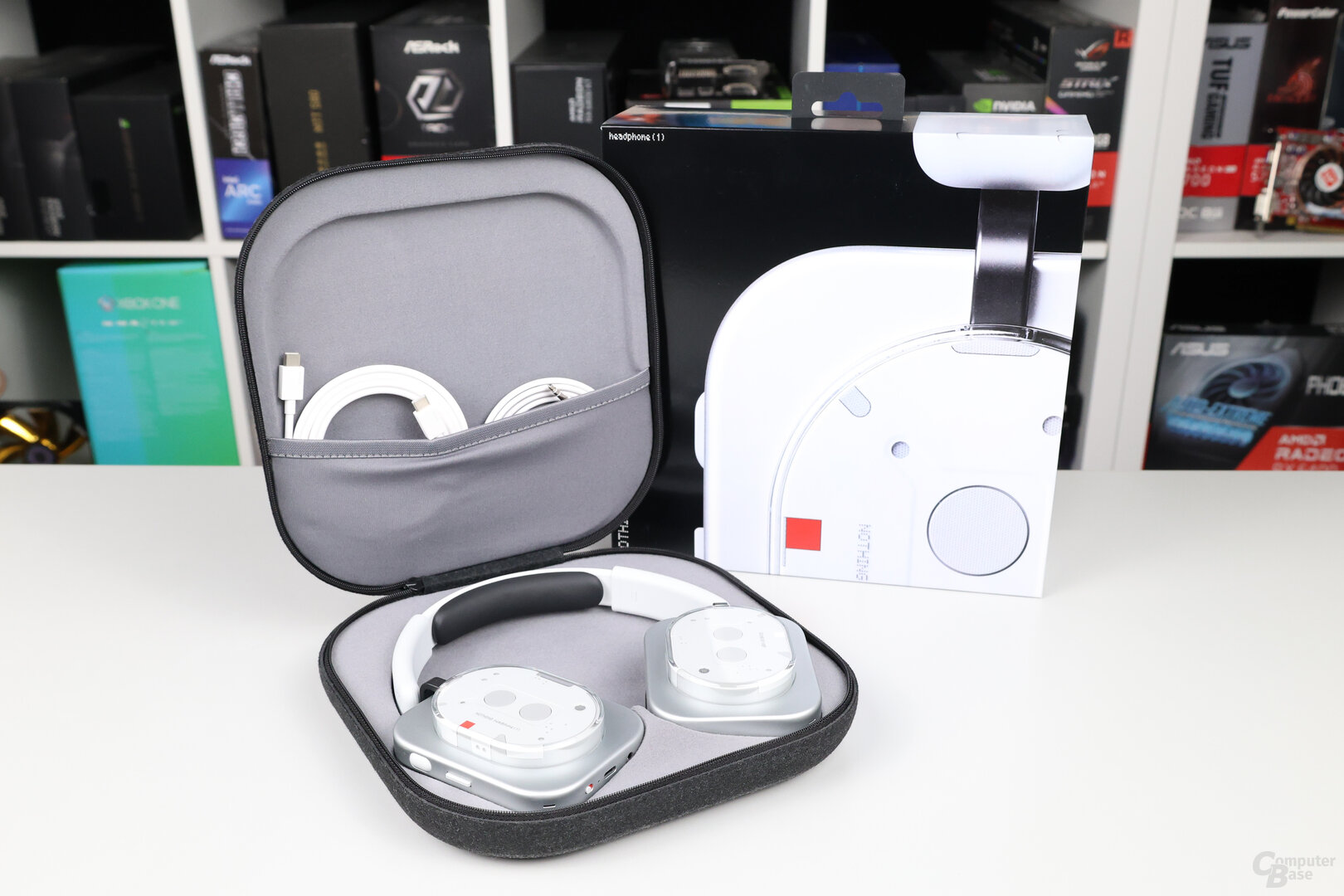 Lieferumfang der Nothing Headphone (1)