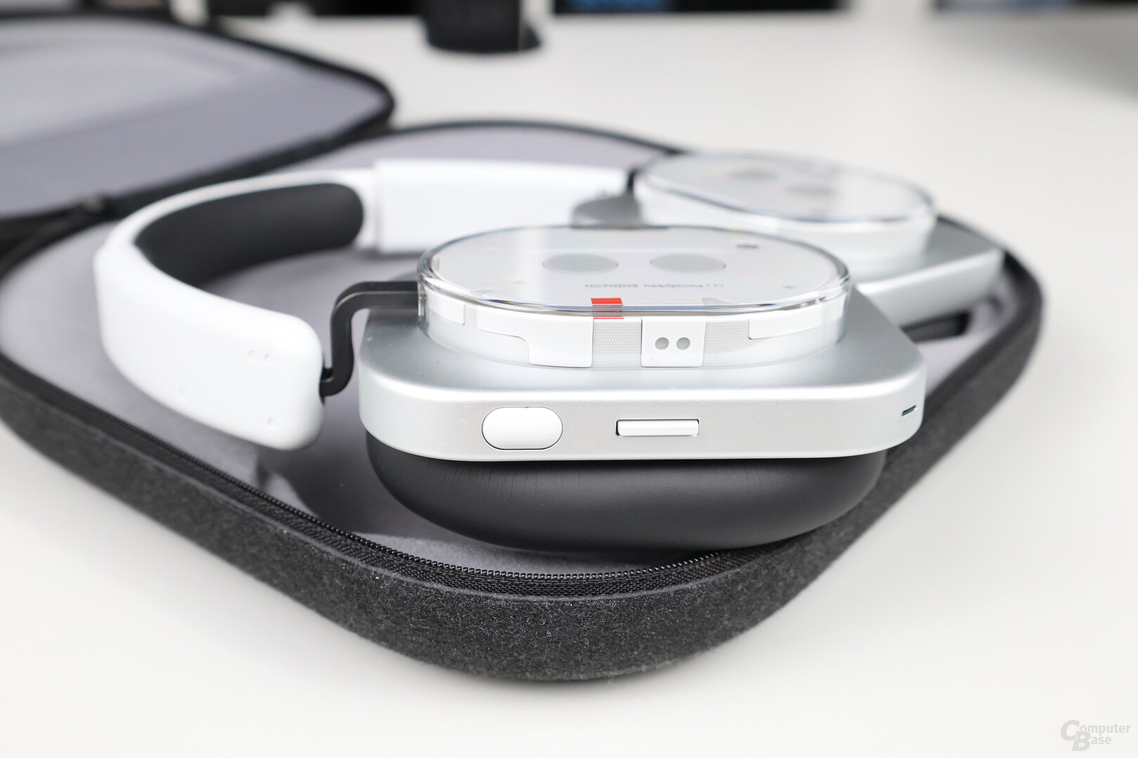 Paddle und Roller: Die zentralen Bedienelemente der Headphone (1)