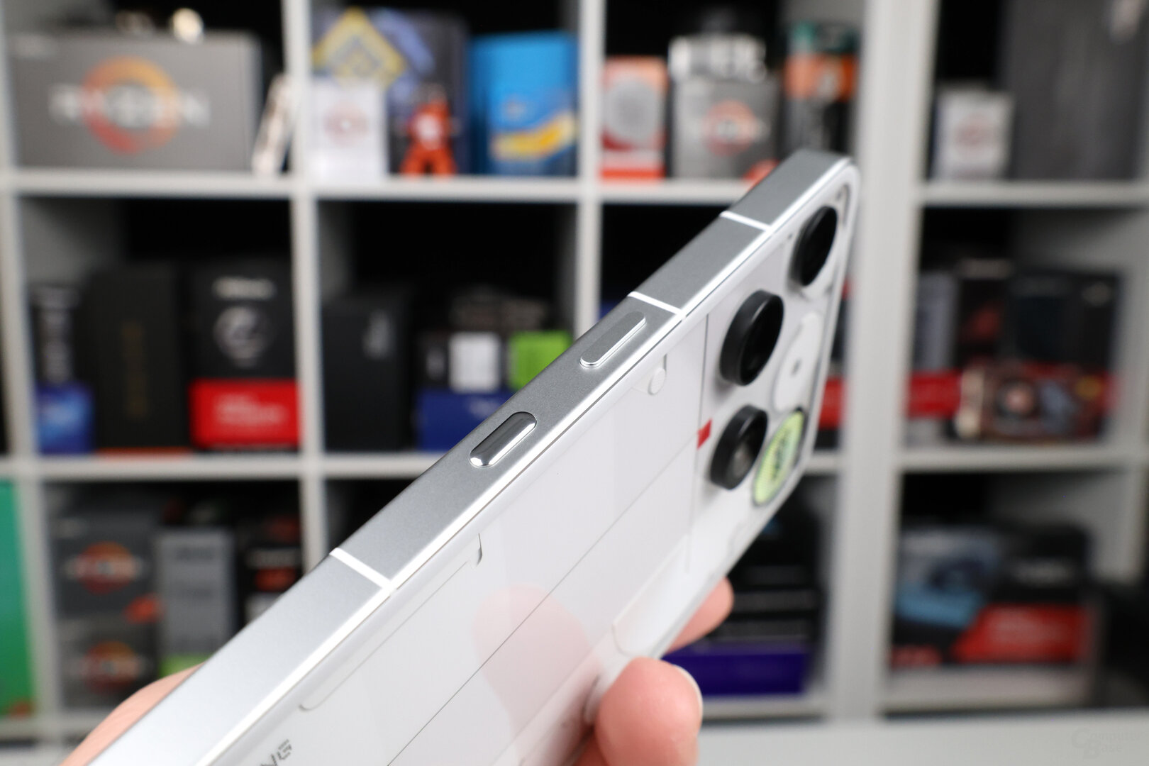Essential Key und Power-Taste des Phone (3)