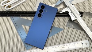 Galaxy Z Fold 7 und Flip 7 im Hands-on: Samsung gelingt deutlich dünneres und leichteres Foldable