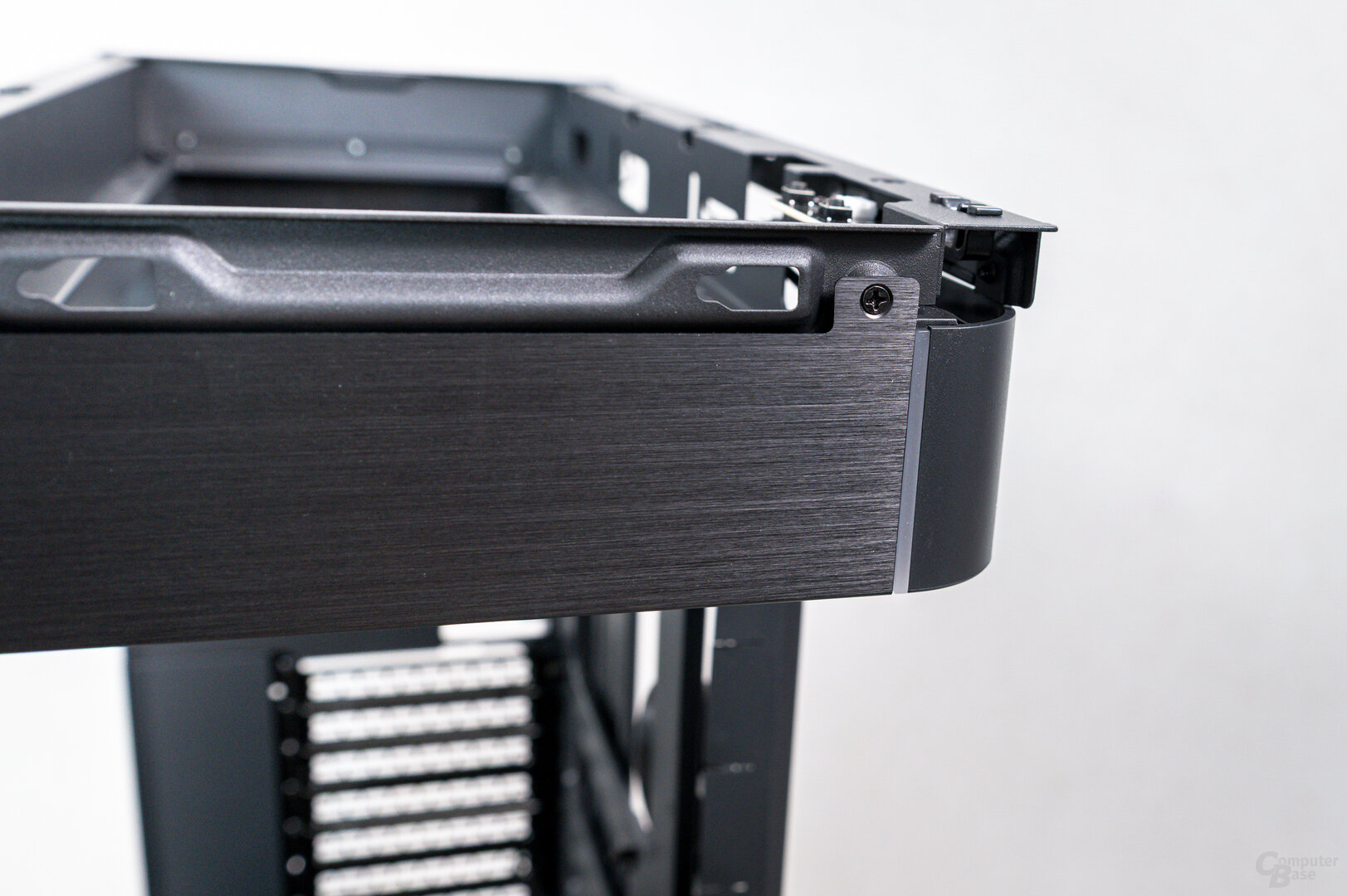 Phanteks Evolv X2 im Test: Dezente Beleuchtungselemente