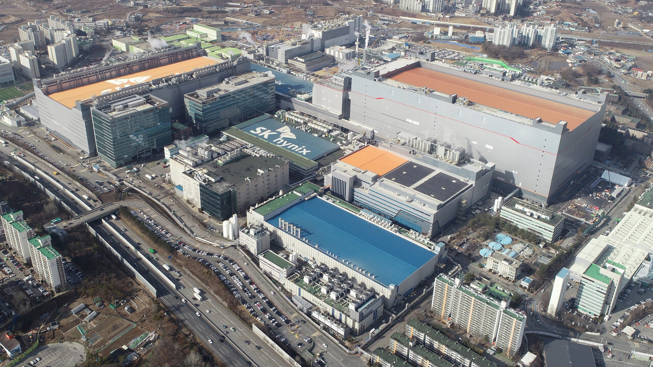 HBM3E für Nvidia: SK Hynix schreddert alte Rekorde und nähert sich der Spitze