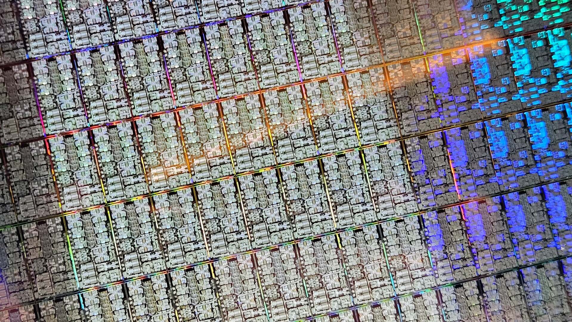 Panther Lakes 4+8+4-CPU-Tile in der Nahaufnahme