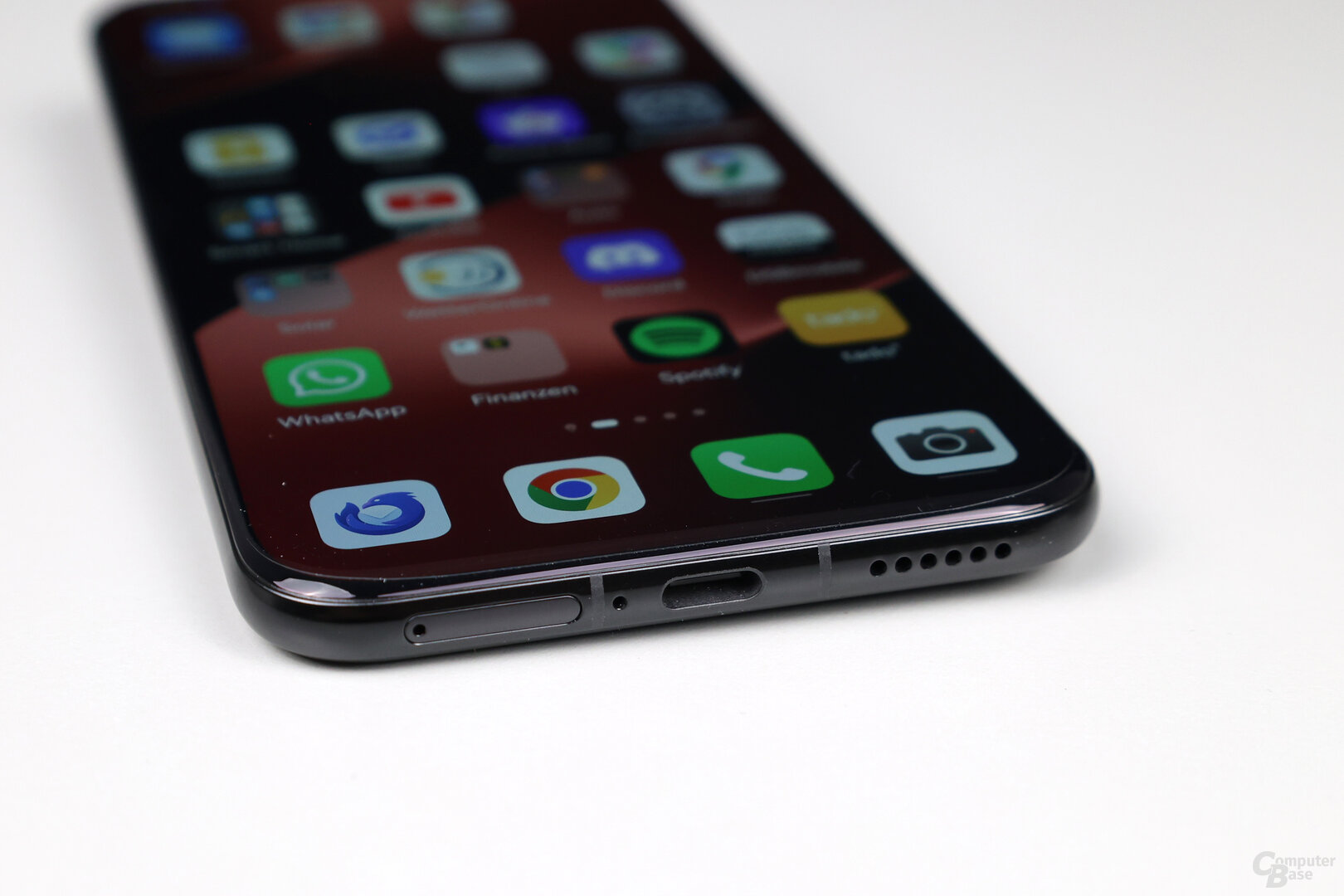 USB-C und SIM-Steckplatz des Pura 80 Ultra