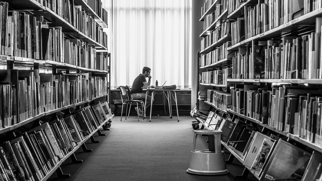 Online-Enzyklopädie: Musks Grokipedia ist online und kopiert bei Wikipedia