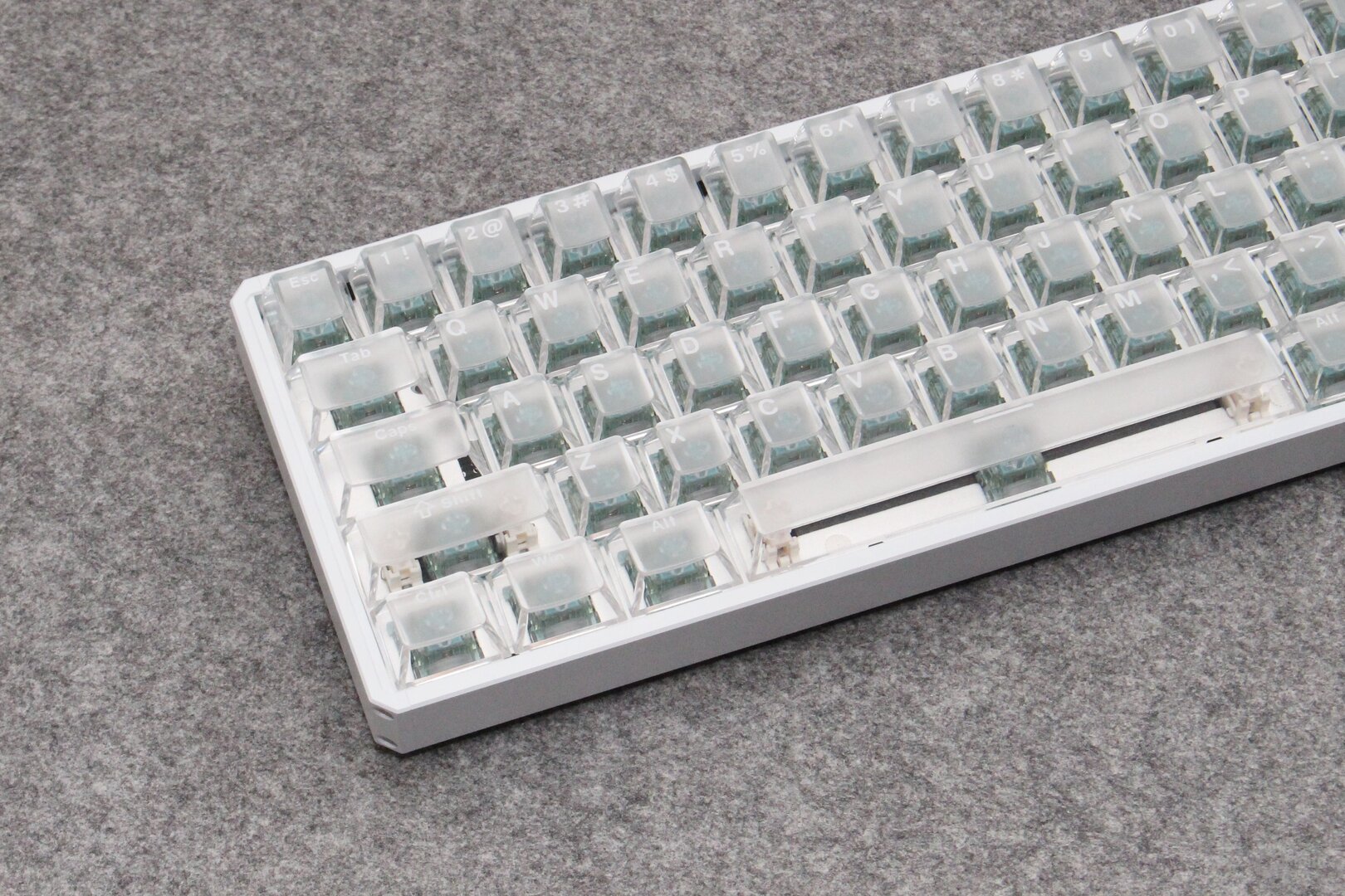 Auch ohne LEDs fehlt es an Kontrast