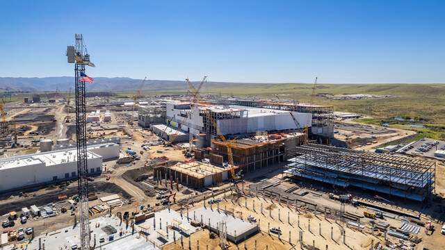 Im größten Boom: Micron verschiebt Speicherfabriken um Jahre