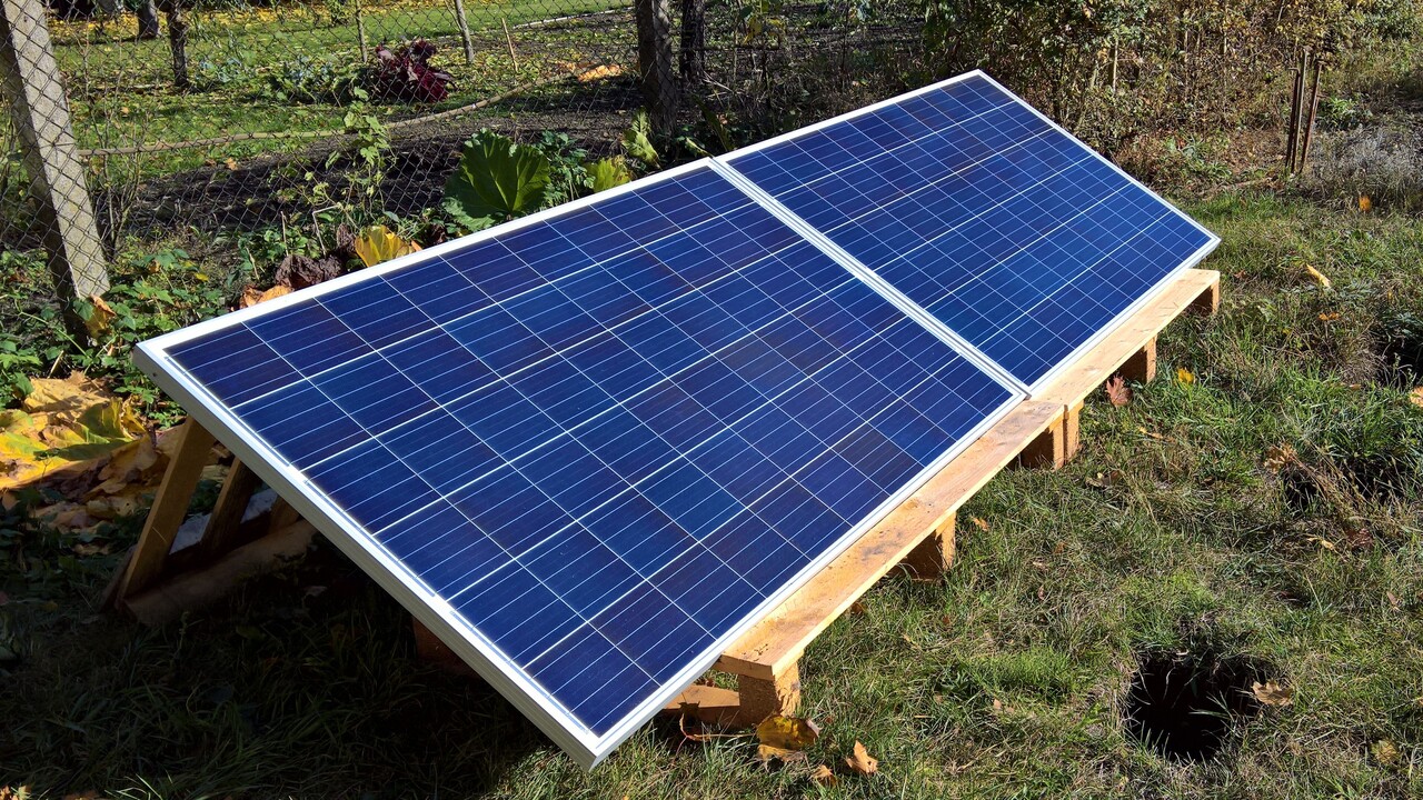 Balkonkraftwerke: VDE erlaubt Schuko-Stecker – bis 960 Watt Modulleistung