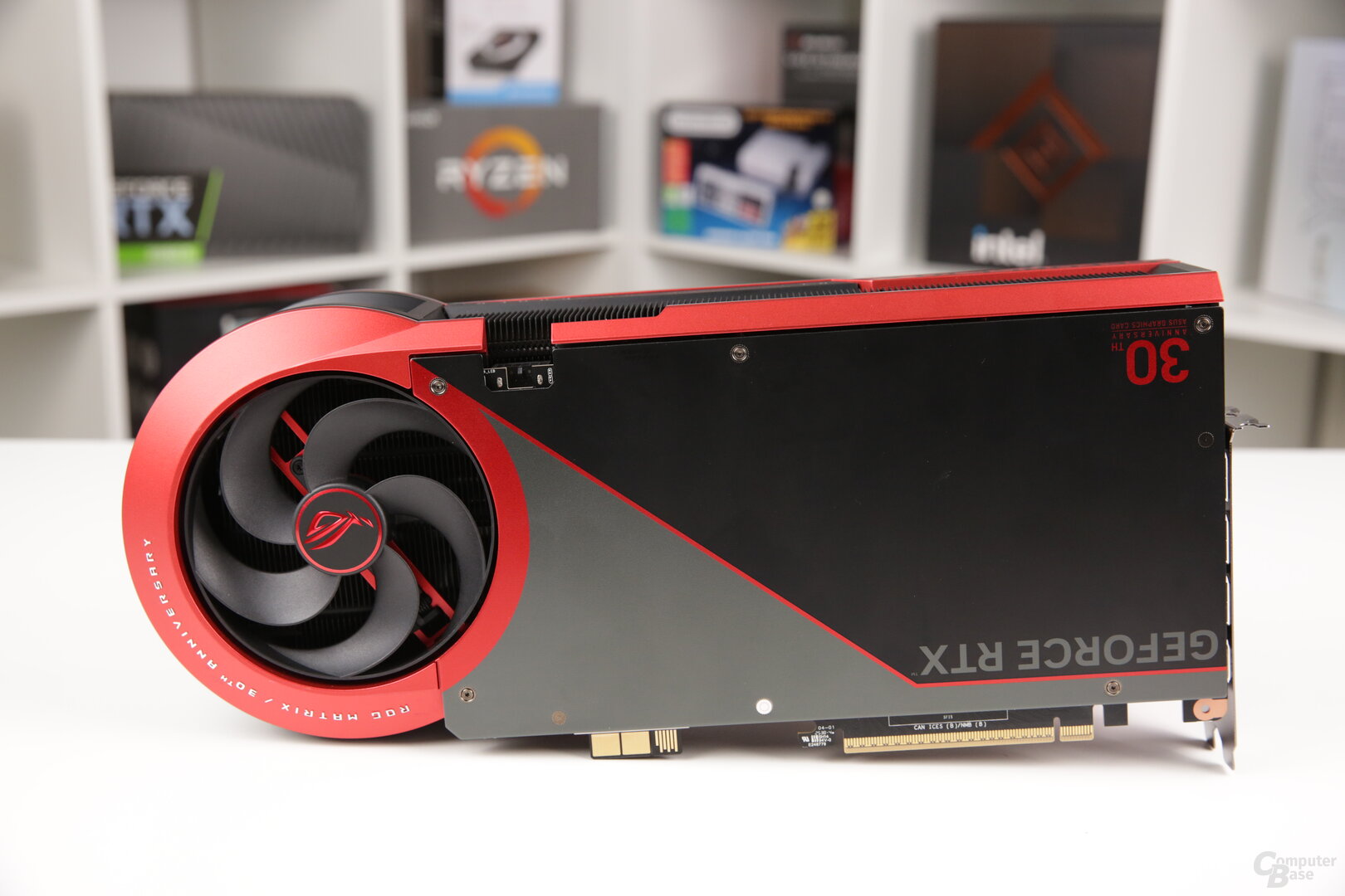 Die Asus GeForce RTX 5090 Matrix