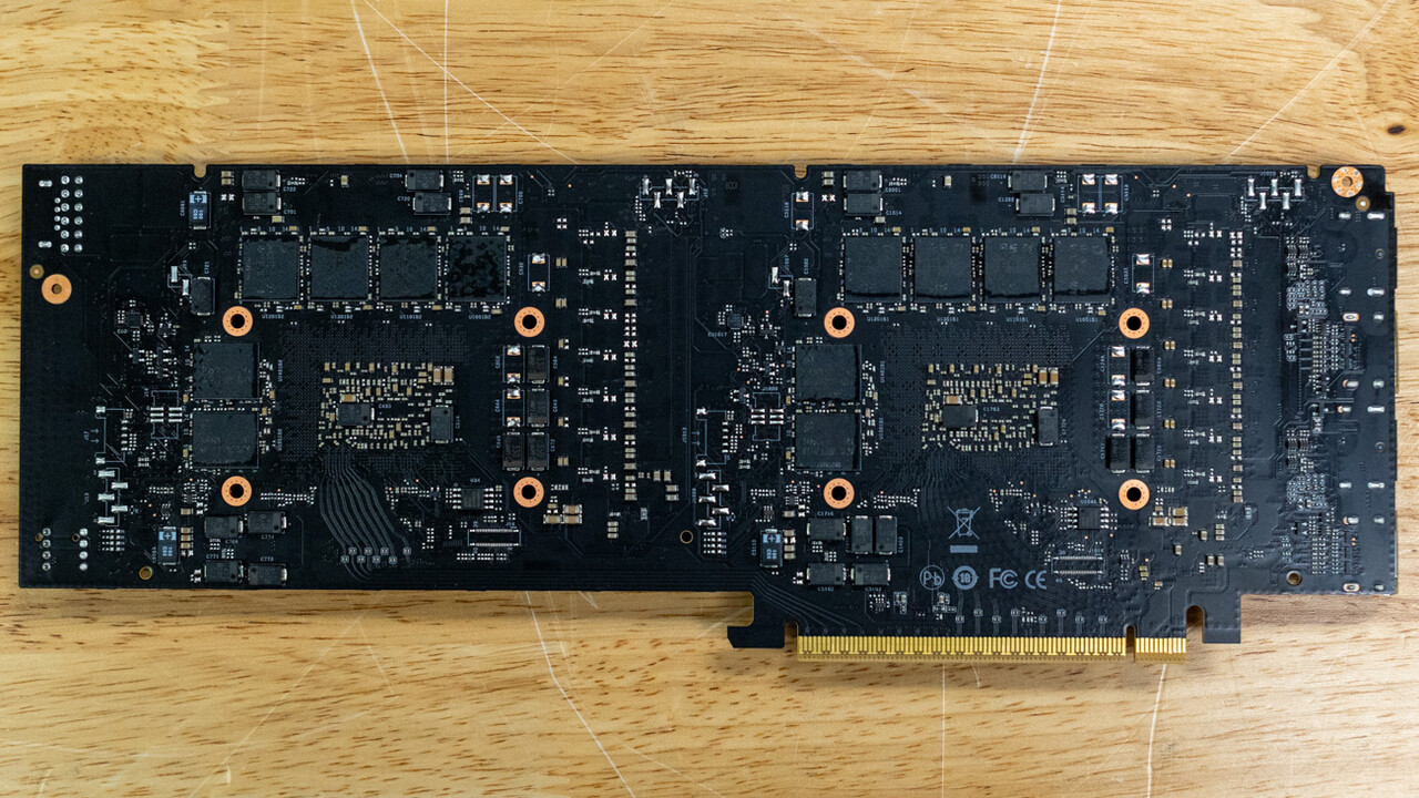 Intel Arc Pro B60: 8-GPU-„Battlematrix“ zeigt im AI-Test Stärken und Schwächen