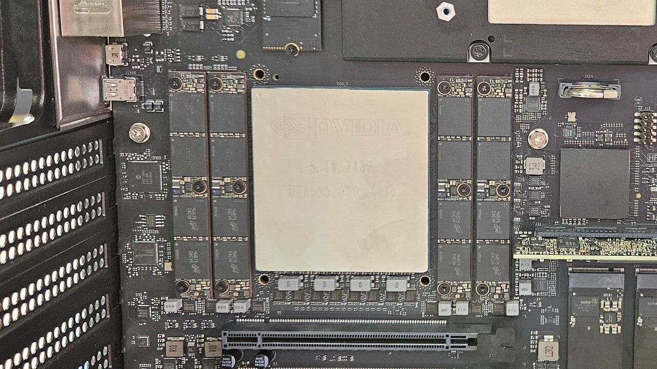 Samsung-Speicher: SOCAMM2 mit LPDDR5X startet, in Zukunft auch mit LPDDR6