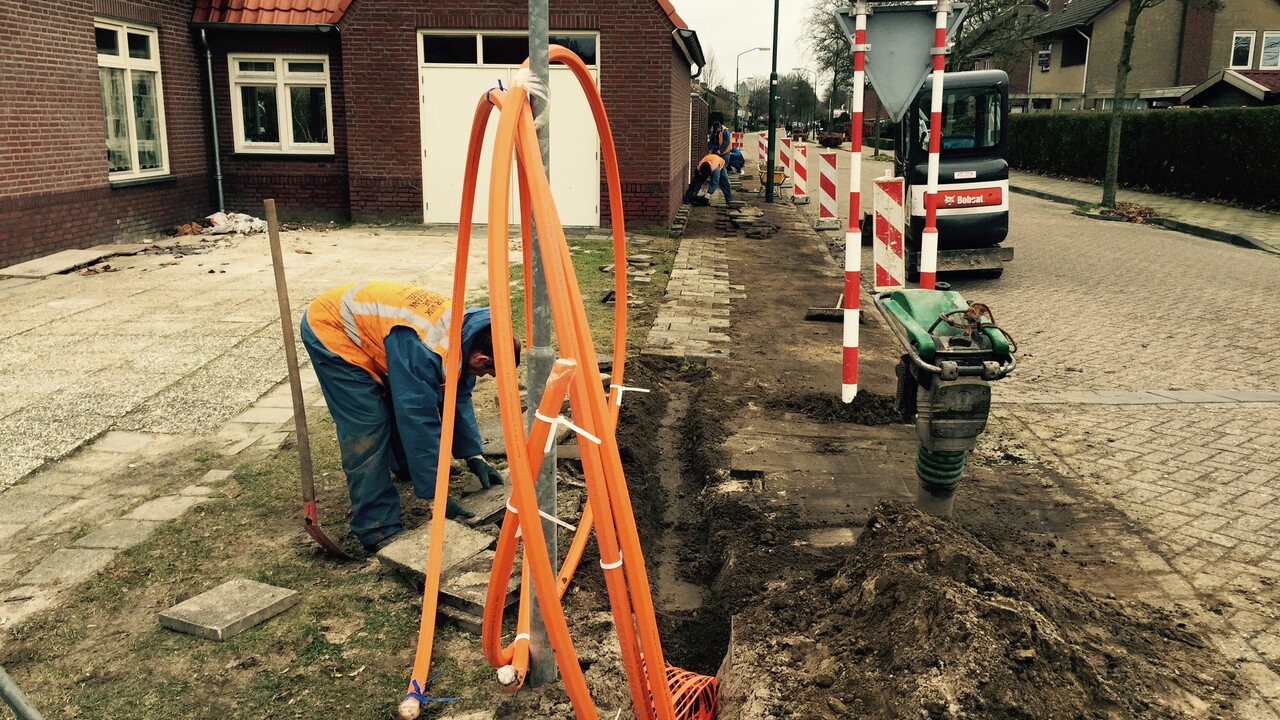 Analyse: Wie hoch die Mehrkosten des Glasfaserausbaus auf dem Land sind