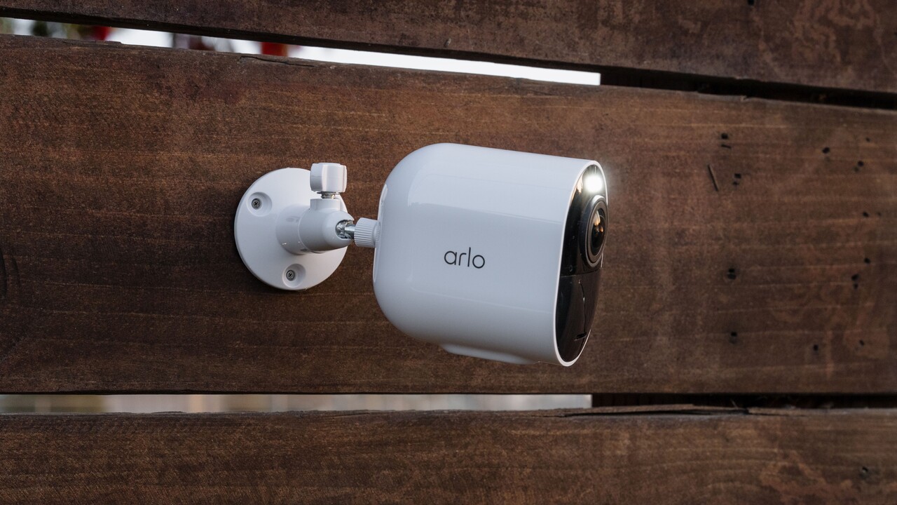 Arlo Ultra 3: 4K-Überwachungskamera kann Pakete und Feuer erkennen
