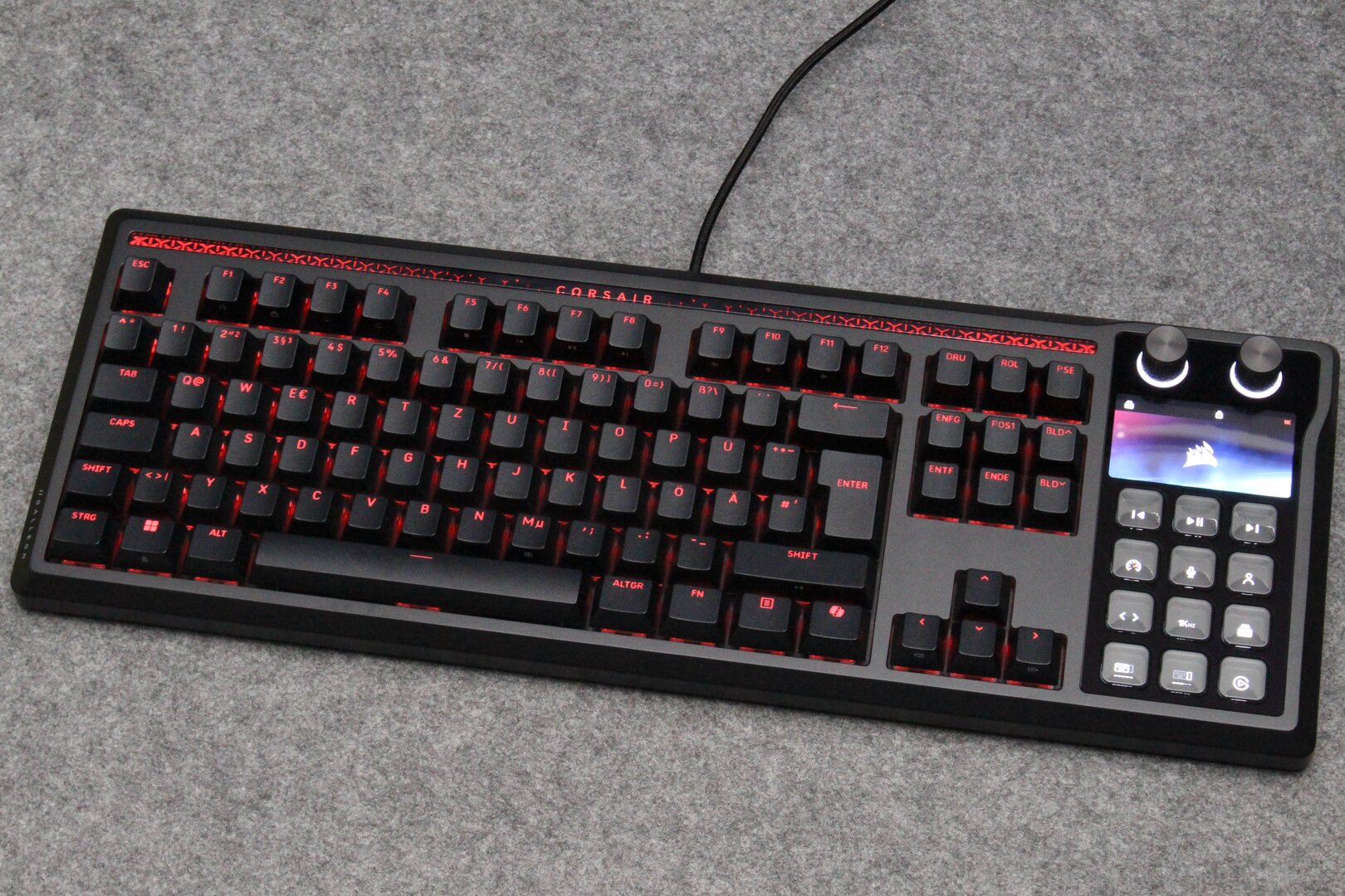 Buchstaben sind gleichmäßig hell