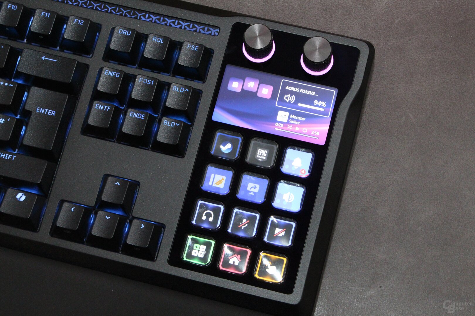 Gaming-Panel mit Launchern und Discord-Shortcuts