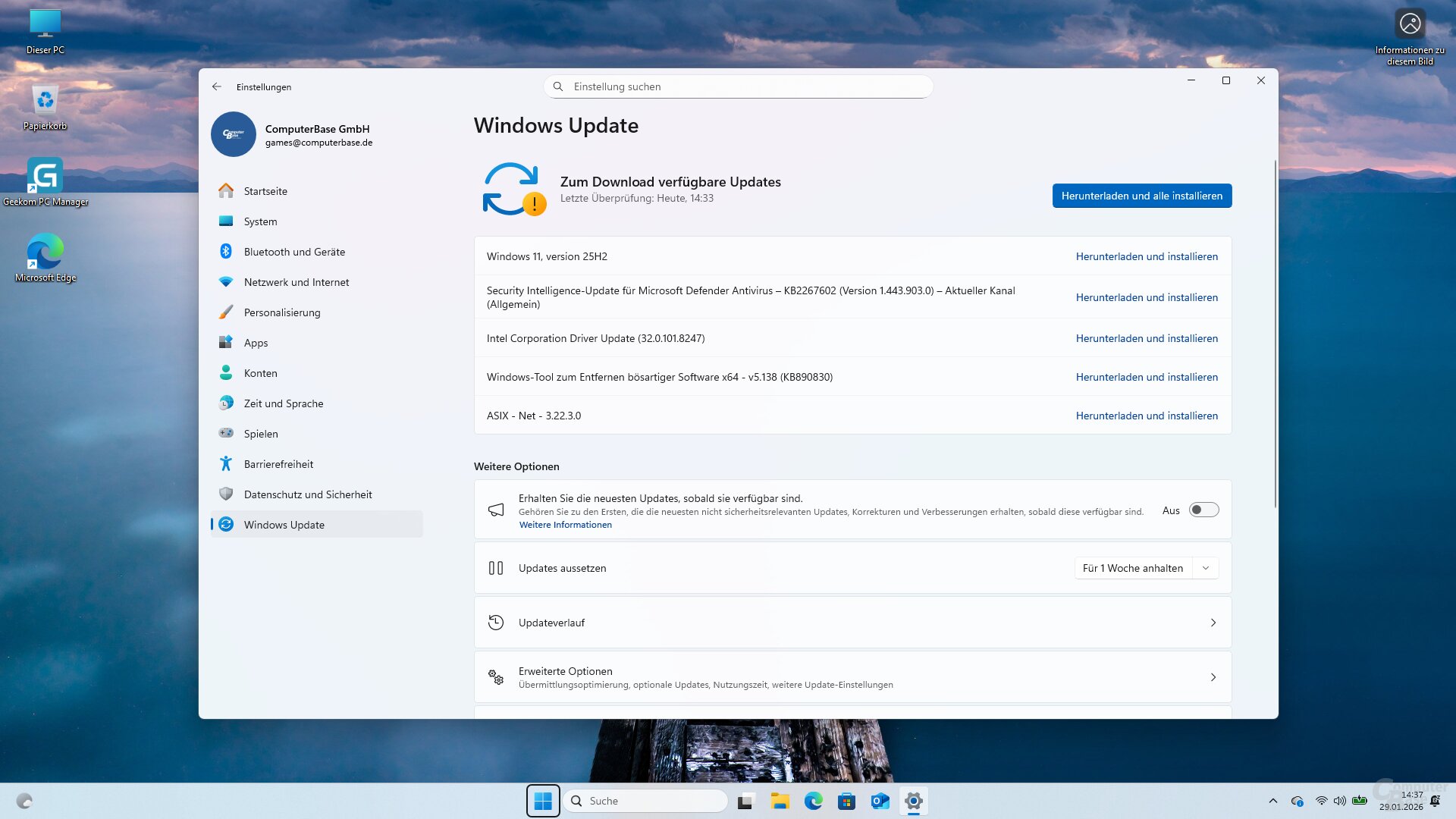 Nach der ersten Einrichtung präsentiert sich Windows 11 ohne Bloatware, Treiber-Updates und Windows 11 25H2 stehen direkt über Windows Update bereit
