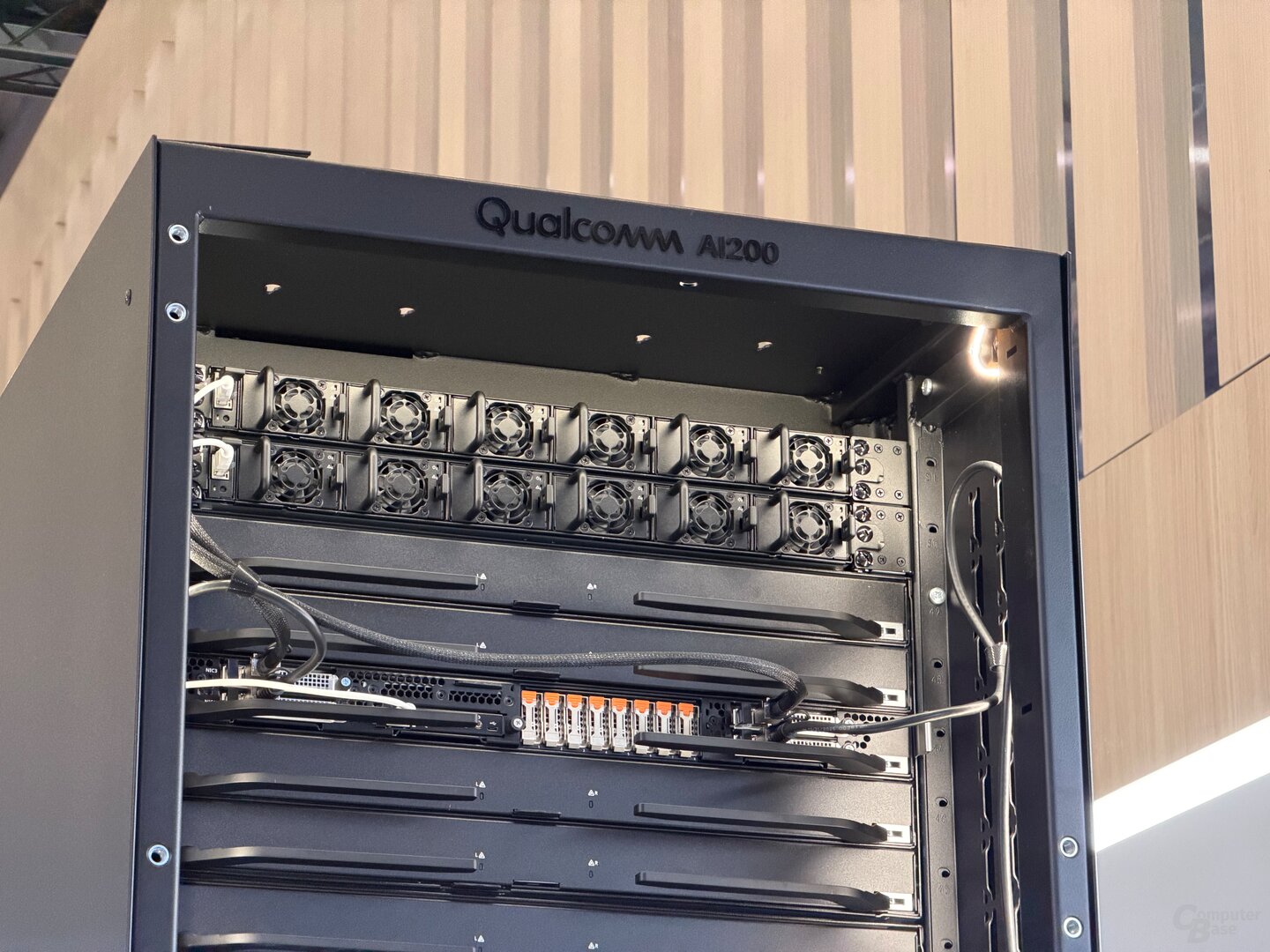 Qualcomm AI200 Rack