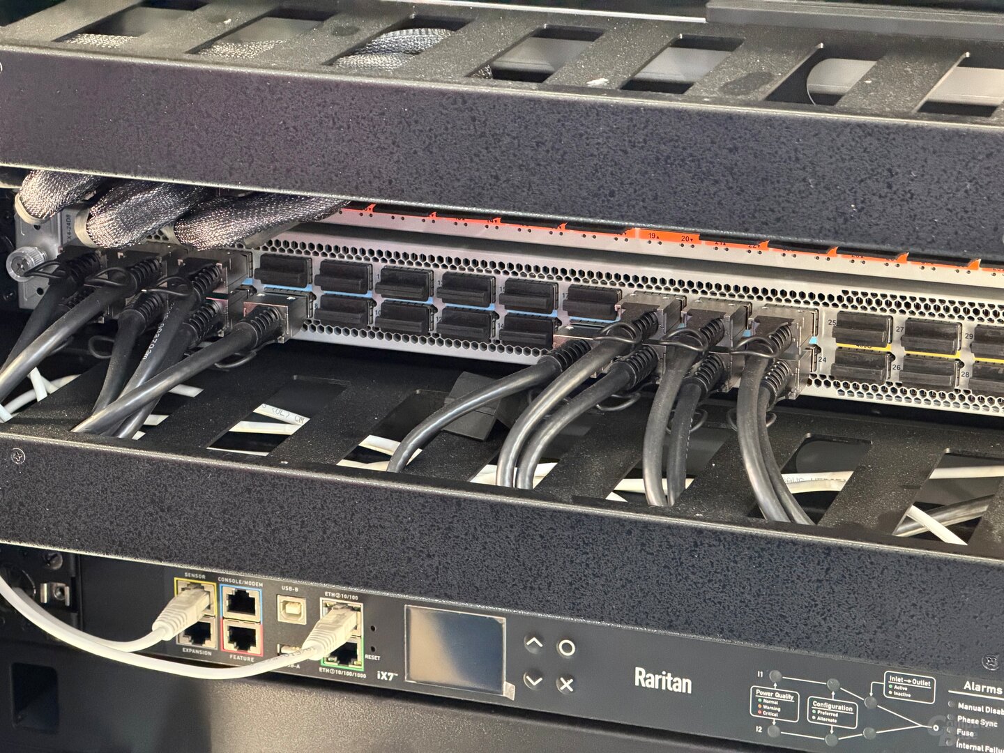 Qualcomm AI200 Rack