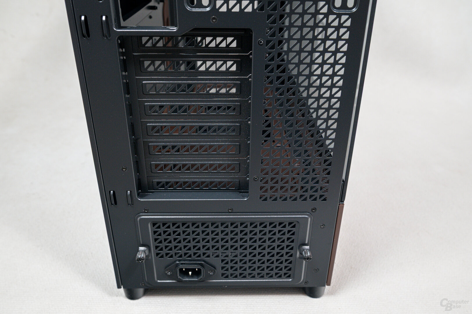 Antec Flux Pro Noctua Edition im Test