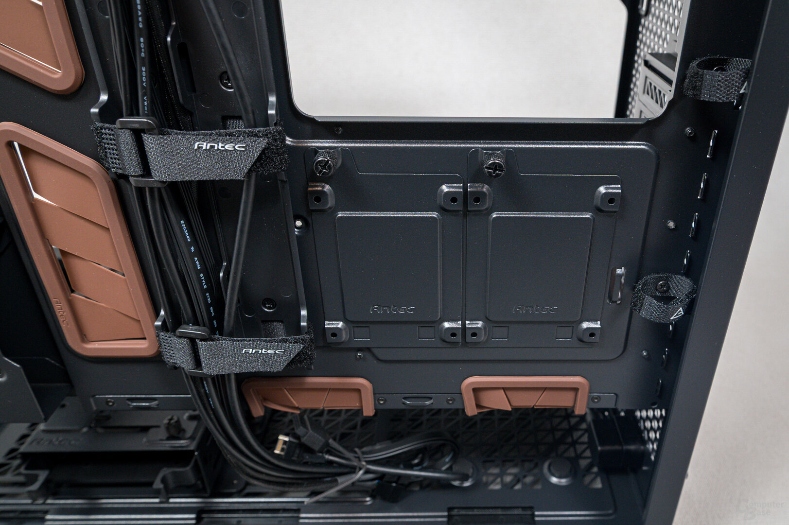 Antec Flux Pro Noctua Edition im Test