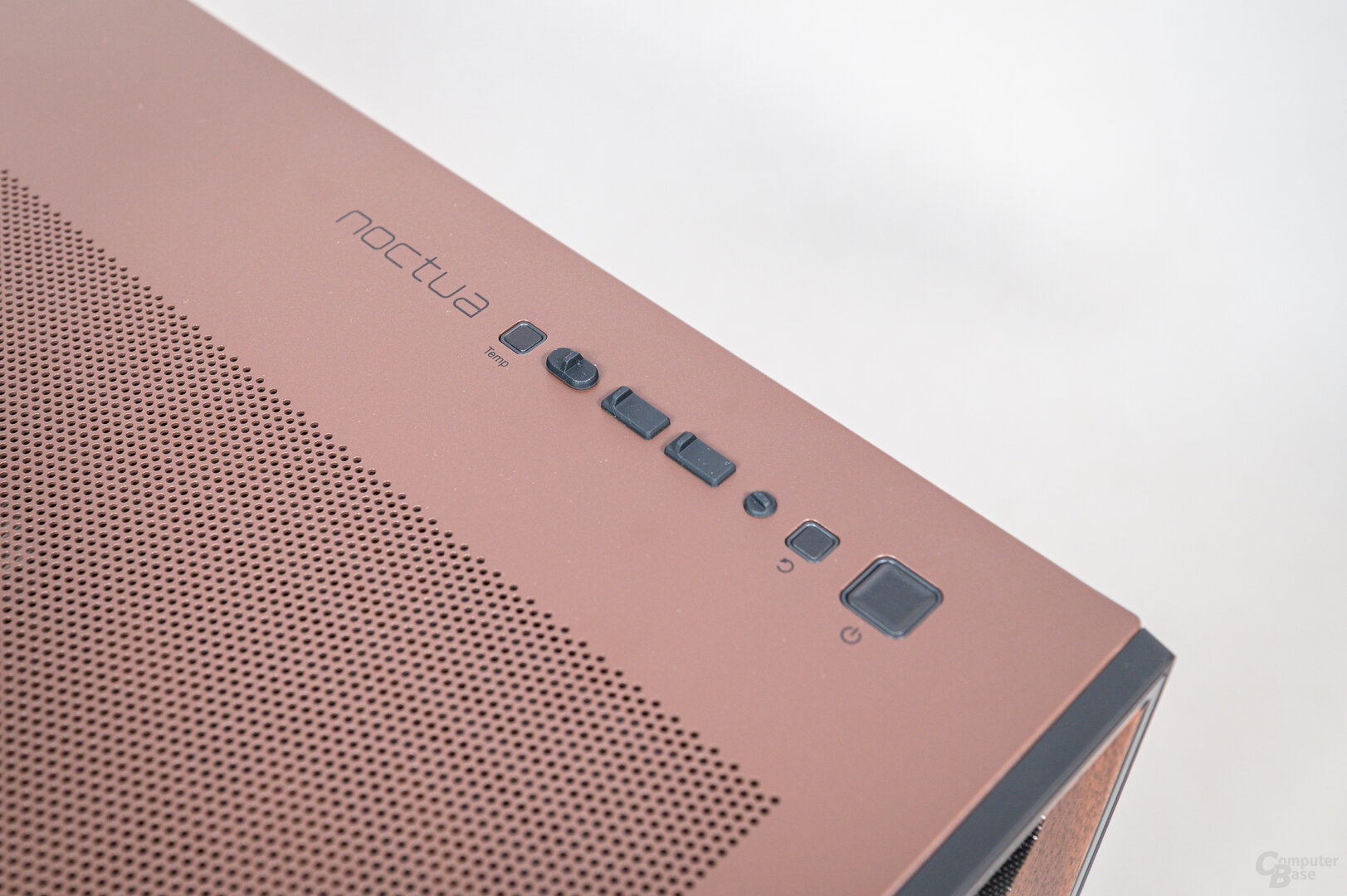 Antec Flux Pro Noctua Edition im Test