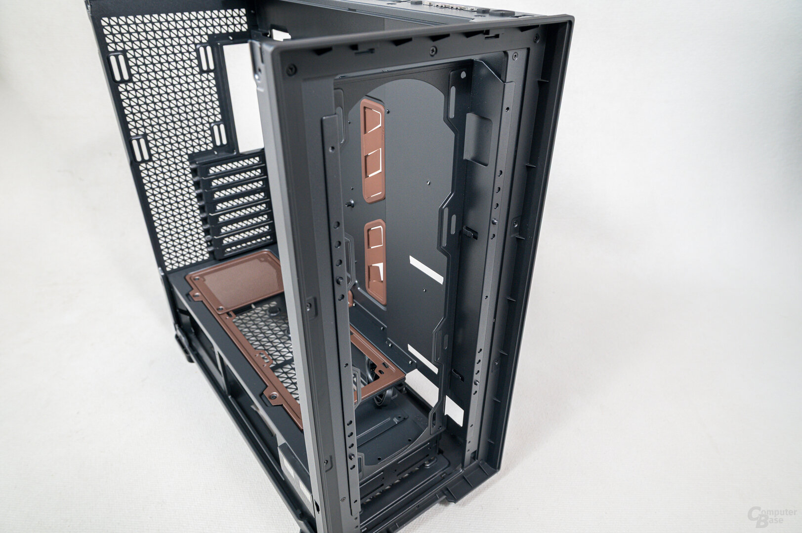 Antec Flux Pro Noctua Edition im Test