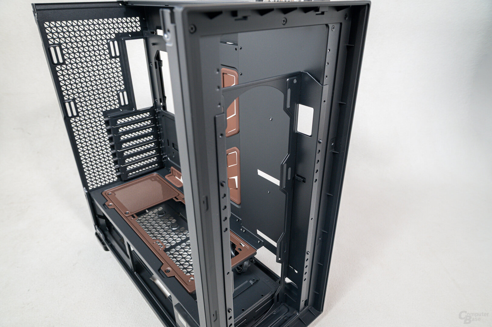 Antec Flux Pro Noctua Edition im Test