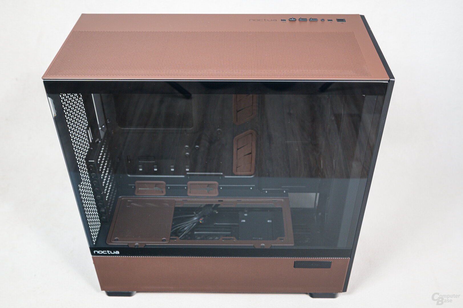 Antec Flux Pro Noctua Edition im Test