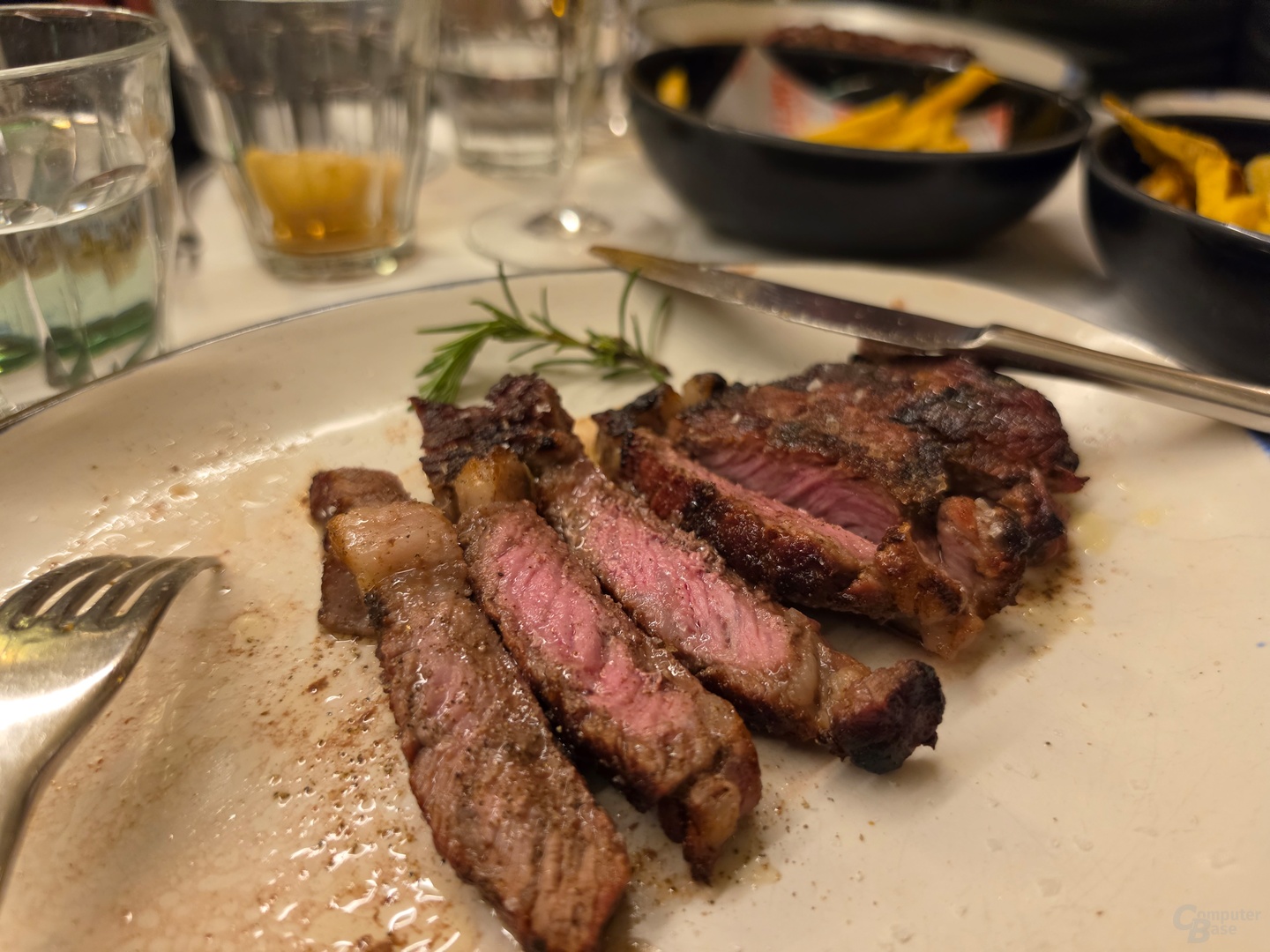 Galaxy S26 Ultra – 23-mm-Weitwinkel (f/1.4, ISO 400, 1/63 s)