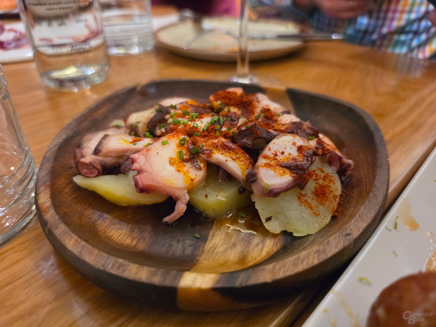 Galaxy S26 Ultra – 23-mm-Weitwinkel (f/1.4, ISO 1250, 1/100 s)