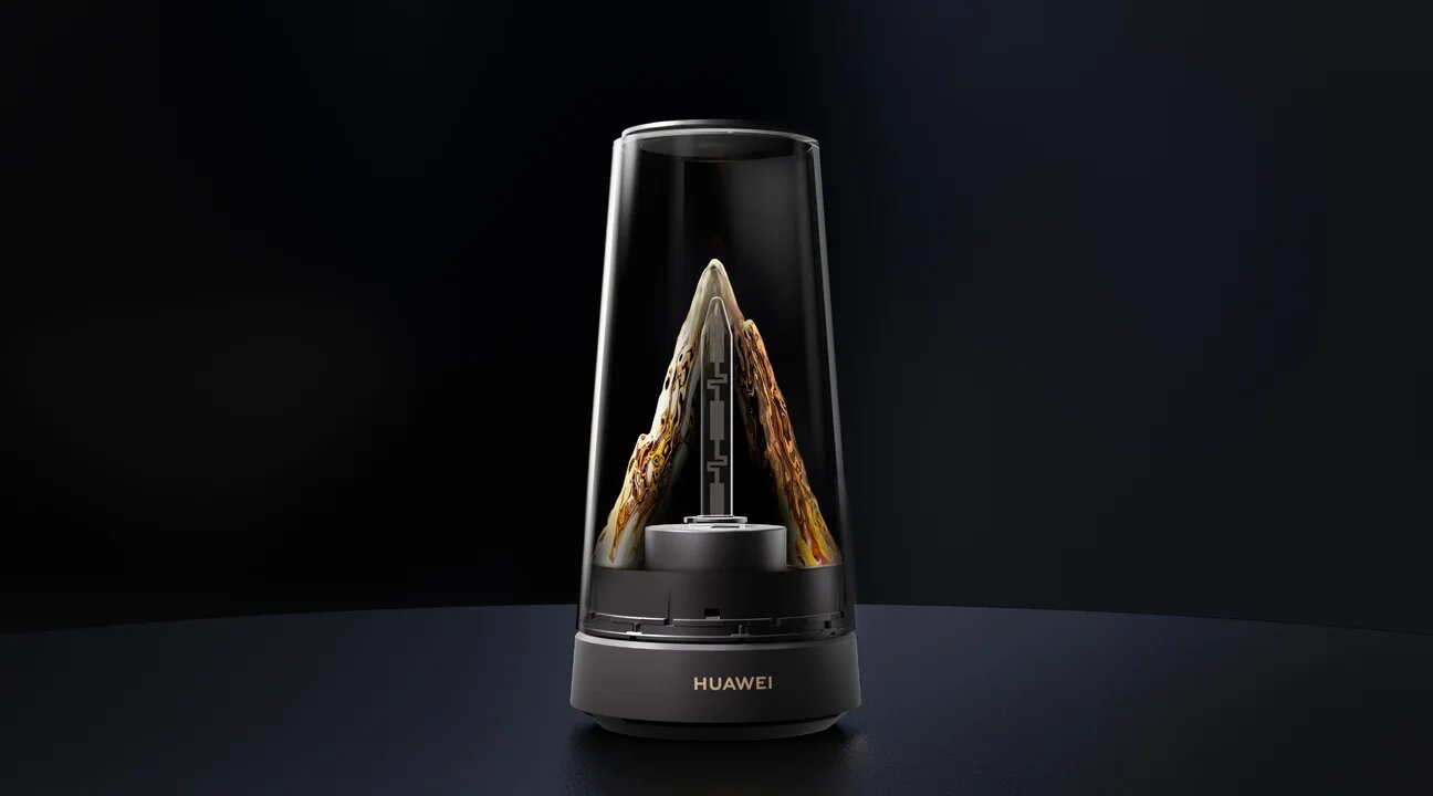 Huawei WiFi Mesh X3 Pro mit transparenter Antenne aus Metallgewebe im Berg