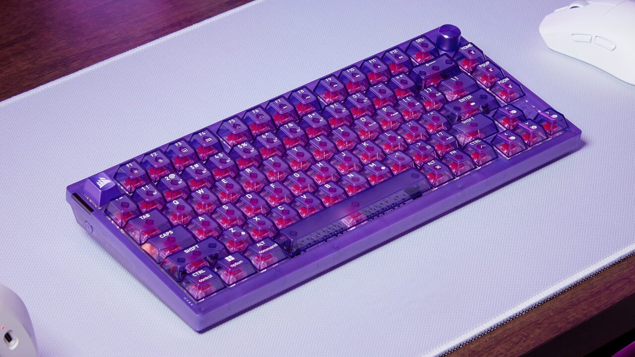 Corsair K65 Plus Atomic Purple: Kompakte 75%-Tastatur in transparentes Violett gehüllt